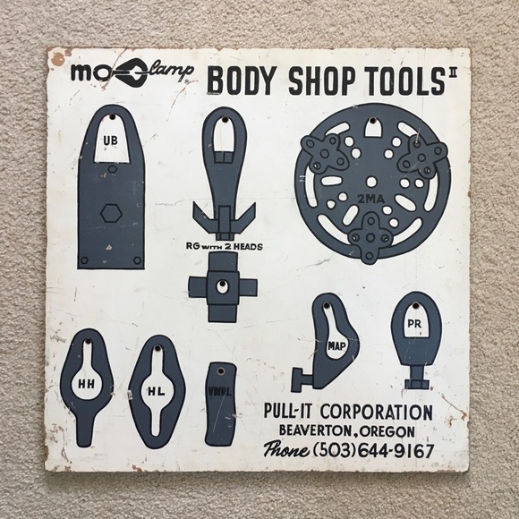 Vintage MO-CLAMP BODY SHOP TOOLS No. 2 Wood Tool Board Sign 24x24” Pull-It Corp.